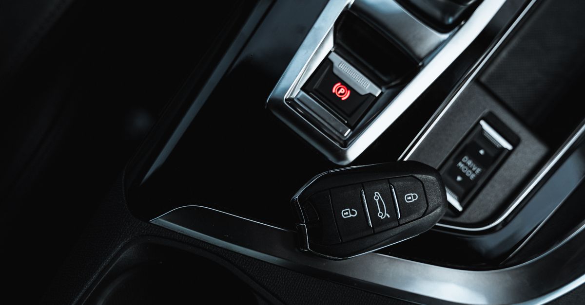 Honda car key fob — 11th Ave Locksmith NYC