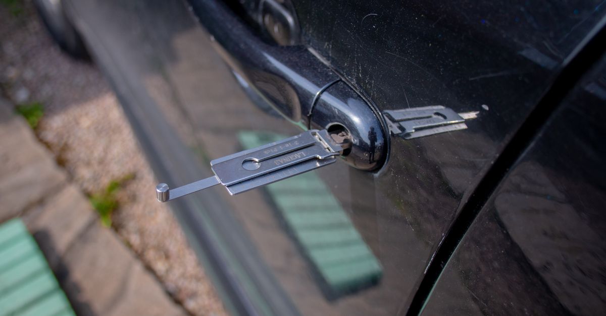 Toyota car key fob — 11th Ave Locksmith NYC
