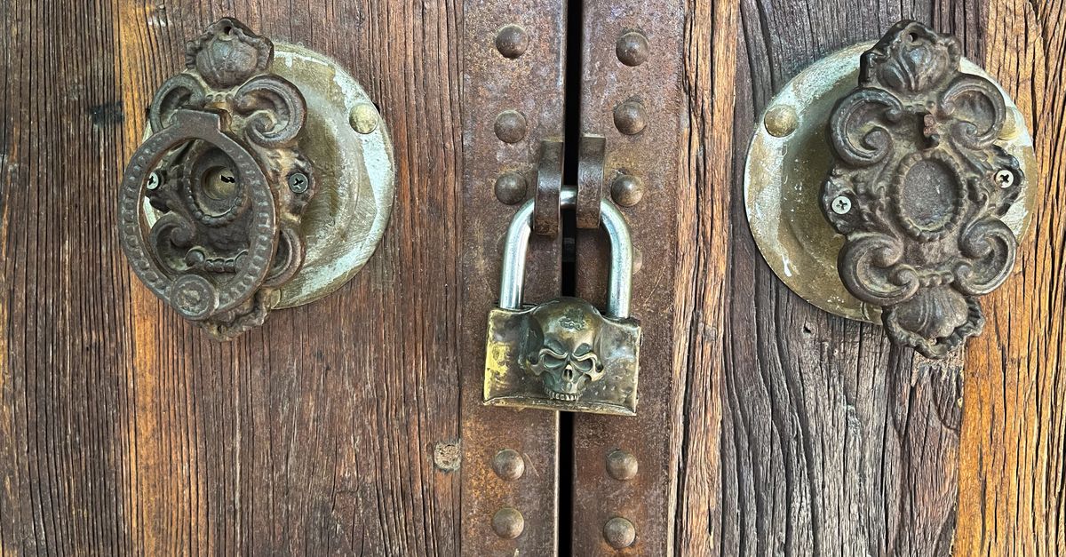 Our Apartment & Home Lockout Service: What Actually Happens When We Arrive — 11th Ave Locksmith NYC
